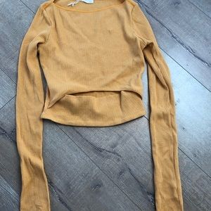 Zara Mustard log sleeve crop top